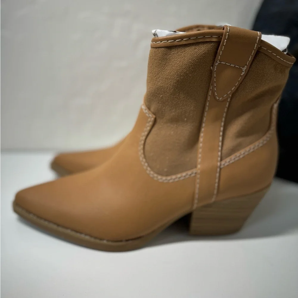 Nwt Women's Kay Western Boots - Universal Thread